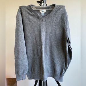 Old Navy Gray v-neck sweater